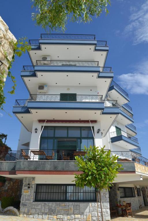 Hotel Artisti Vlorë Exterior foto