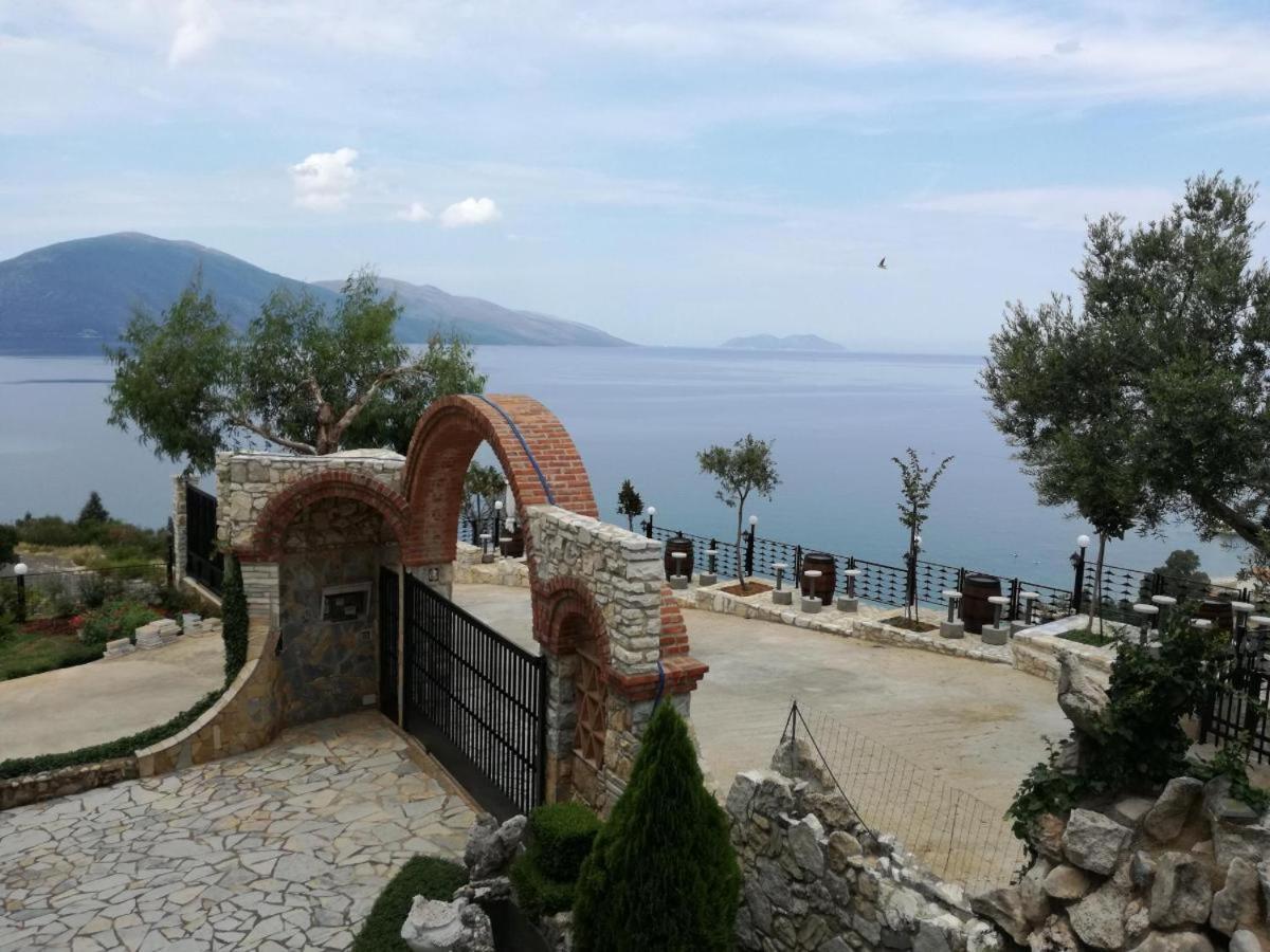 Hotel Artisti Vlorë Exterior foto